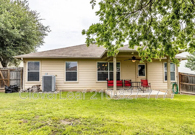 229 Hereford St — Photo 31