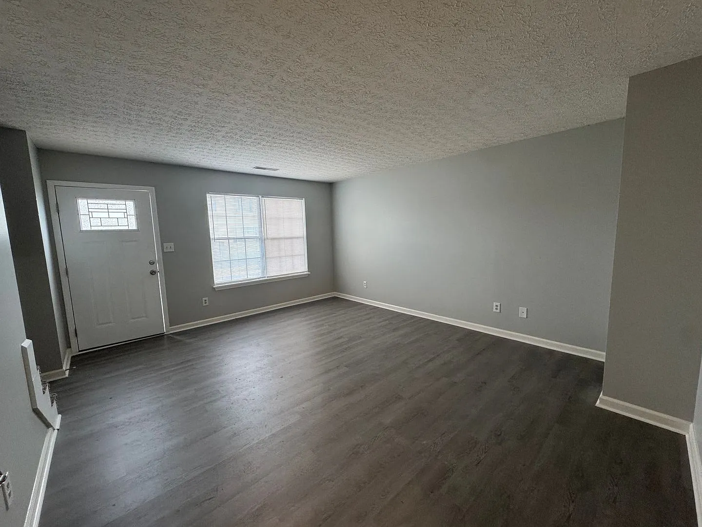 470 Three Springs Rd — Photo 2