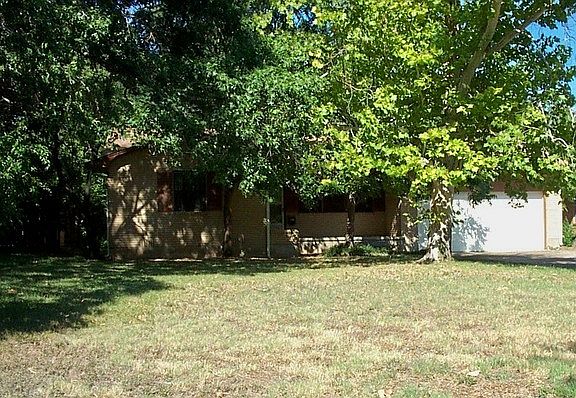 2nd image of 2620 Starr Dr