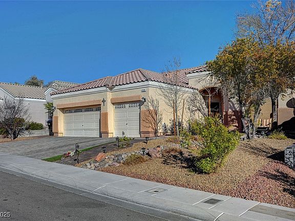 3rd image of 5908 Aqua Verde St