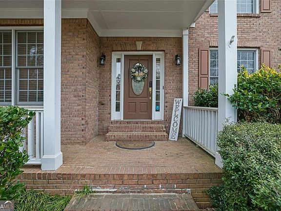2nd image of 6510 Ridgefield Dr