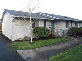 986 W L St, Springfield, OR 97477