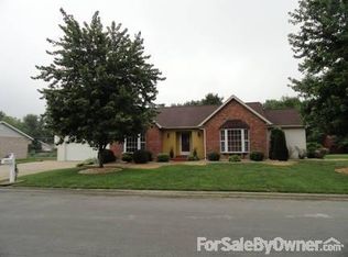 1120 Linden Pl, Mascoutah, IL