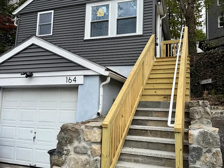 164 Princeton Ave — Photo 6