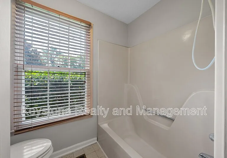 3445 Arvin Dr — Photo 10