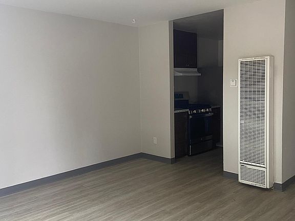 4th image of 710 D Ave