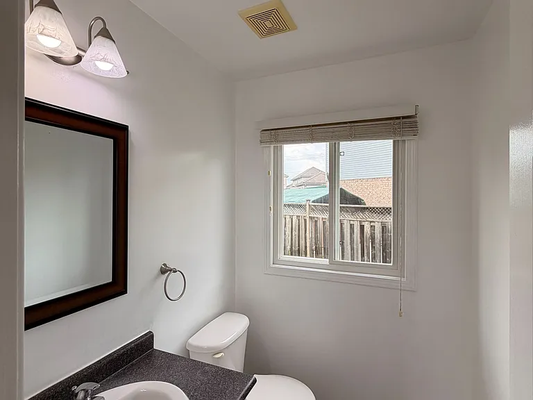 921 Windflower Pl — Photo 14
