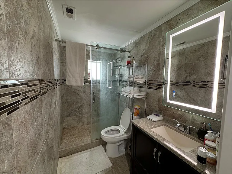 4242 SW 49th Ct — Photo 9