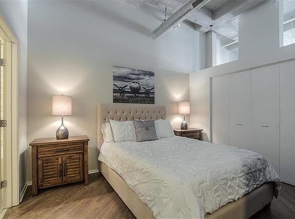5th image of 2107 Grand Ave Unit 903