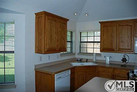2nd image of 1450 Oakwood Dr