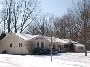 55 Wiltshire Dr, Lincolnshire, IL