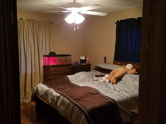 master bedroom-1st flr