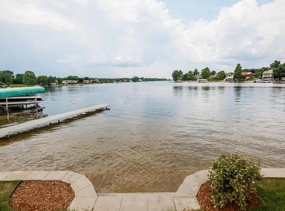 2nd image of 6849 Bonita Vista Ct NE