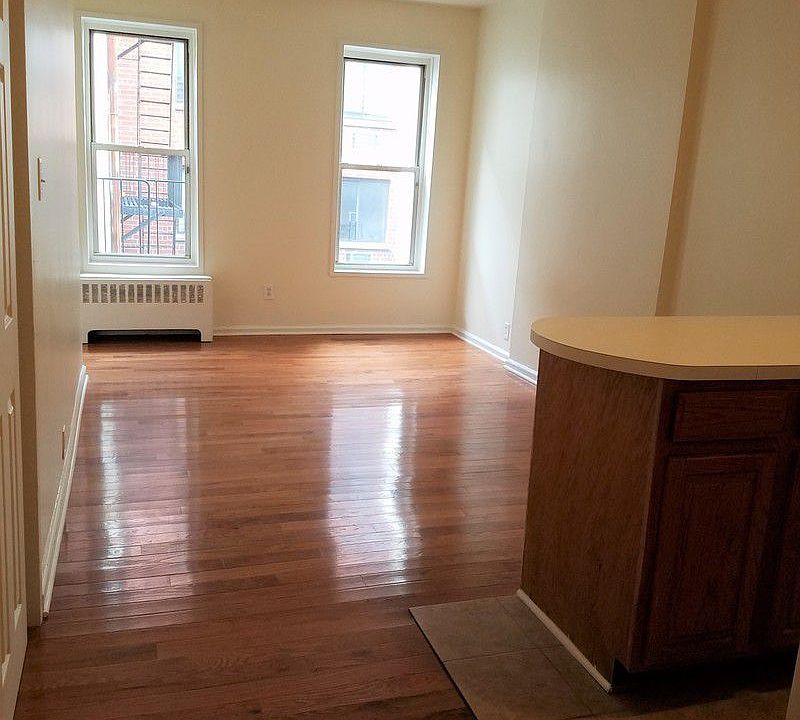 1st image of 1411 York Ave APT 4b