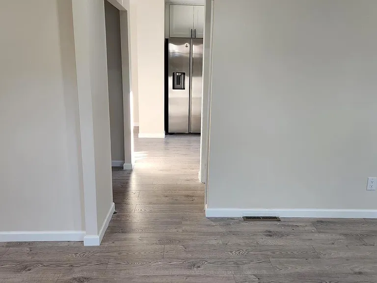 20 Oak Ave — Photo 29