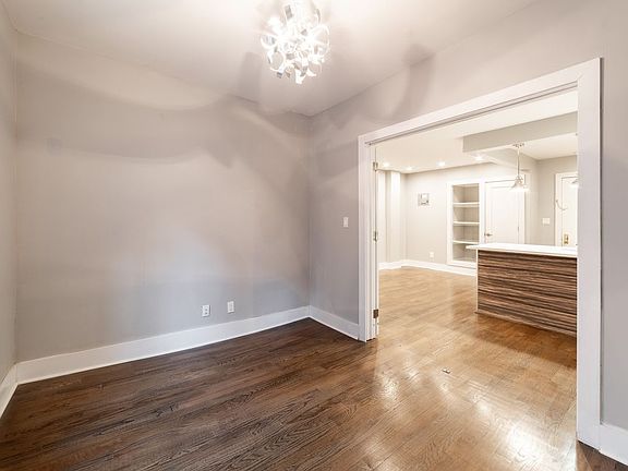 4th image of 15 Crooke Ave APT 2C