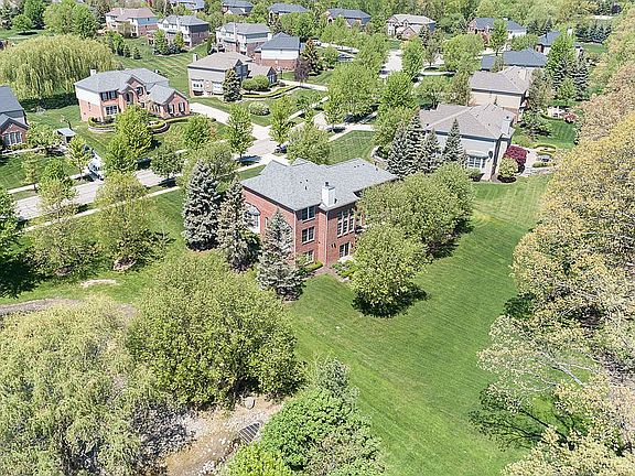 4th image of 2318 Andover Blvd