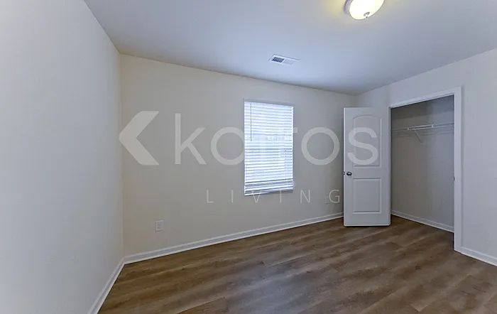 348 Waterfall Rd — Photo 15