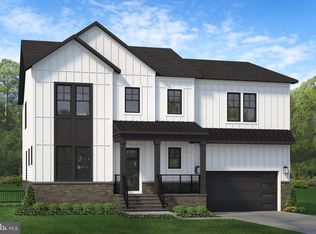 709 Meadow Ln SW, Vienna, VA 22180