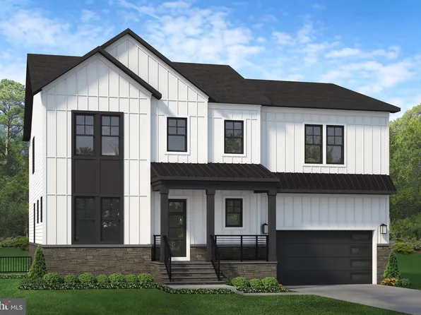 709 Meadow Ln SW, Vienna, VA 22180