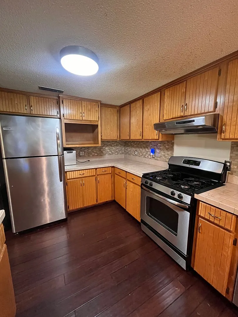 Spacious home — Photo 2