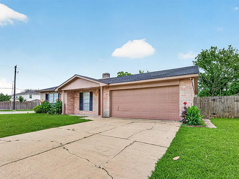 9903 Kent Towne Ln — Photo 3