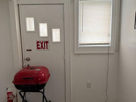 4th image of 4316 Belair Rd