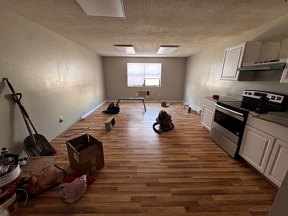 2nd image of 801 Range Ln #1A