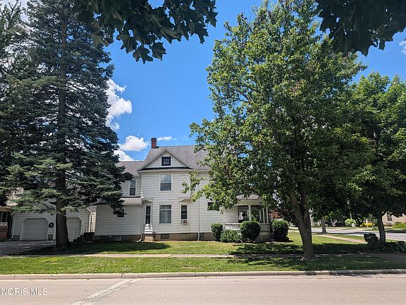 2nd image of 303 W Johnson St