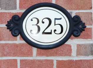 325 Quail Dr N, Phoenixville, PA 19460