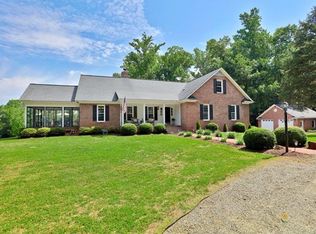 26020 Pear Orchard Rd, Moseley, VA 23120