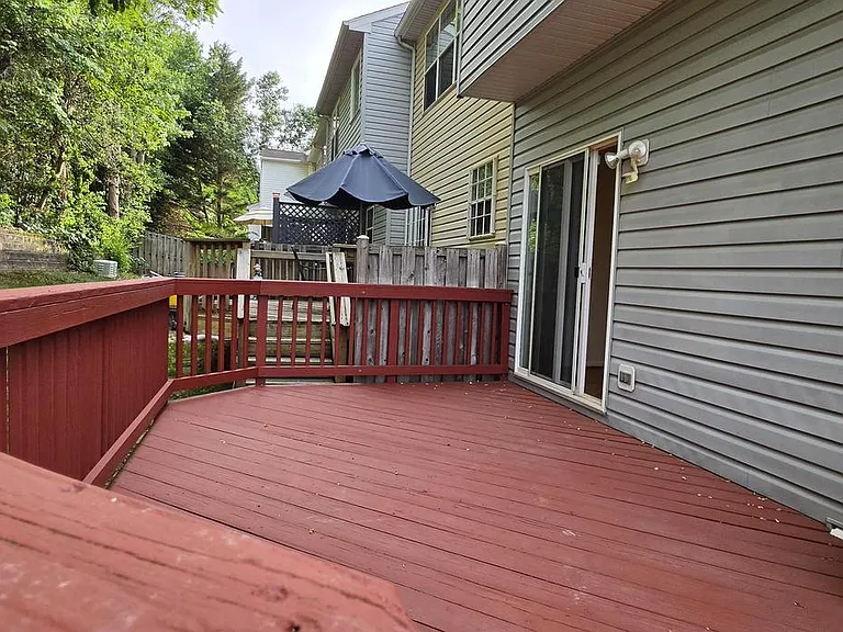 12723 Sullivan Ct — Photo 9