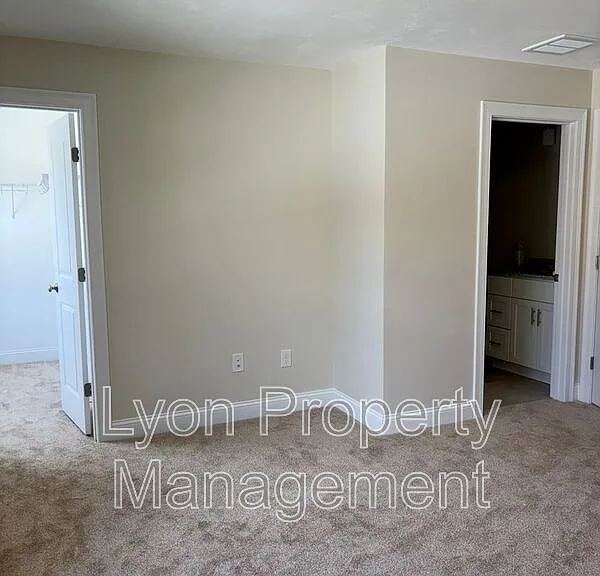 25 Johnson St #A — Photo 18