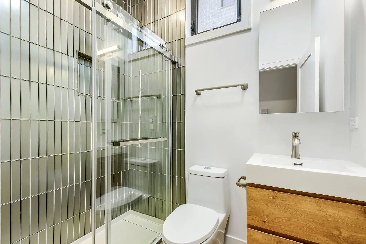 1 bed, $2,750 — Photo 4