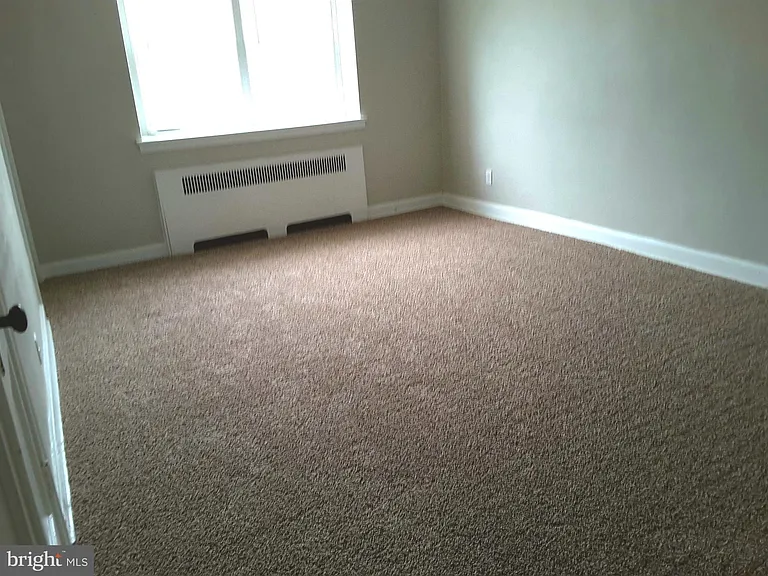 1226 Hellerman St #2 — Photo 8