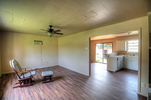 3rd image of 2804 Westmoreland Dr