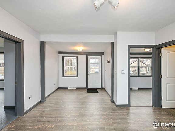 3rd image of 640 Hill Ave