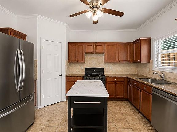 4th image of 5314 Sherwood Way