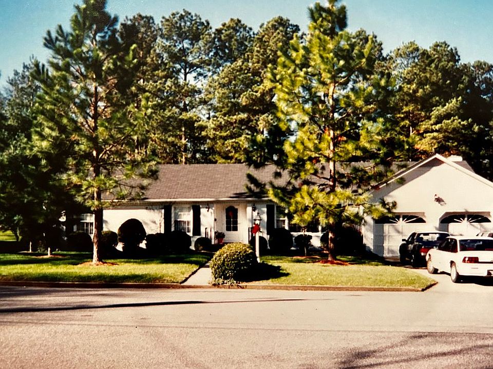 1st image of 807 E Riverview Dr
