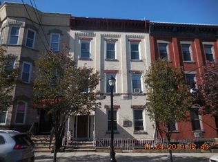 2305 New York Ave, Union City, NJ 07087