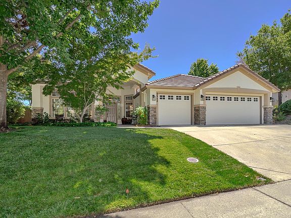 2nd image of 4880 Dalewood Dr
