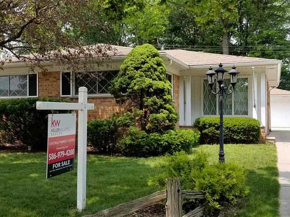 3rd image of 2009 Kenwood Ct