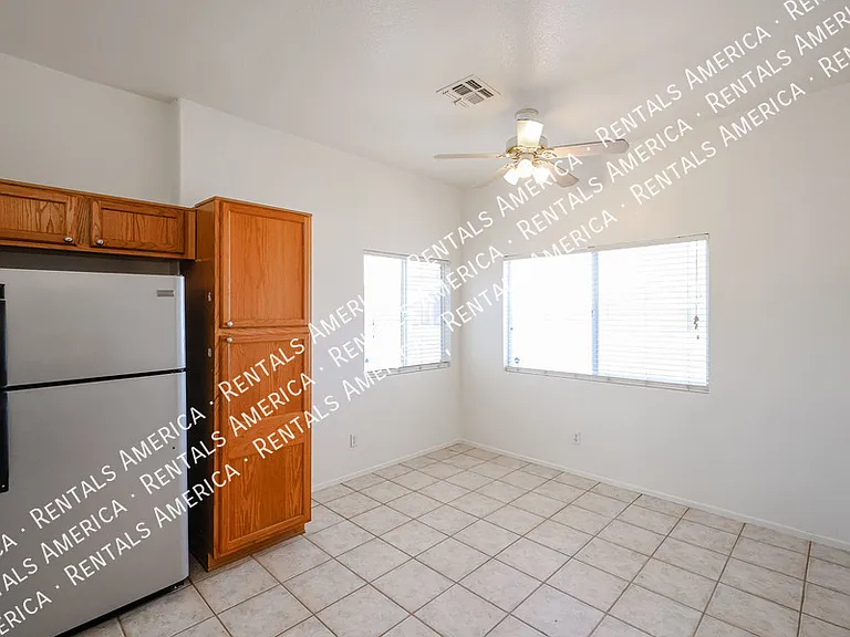 16195 W Lincoln St — Photo 12
