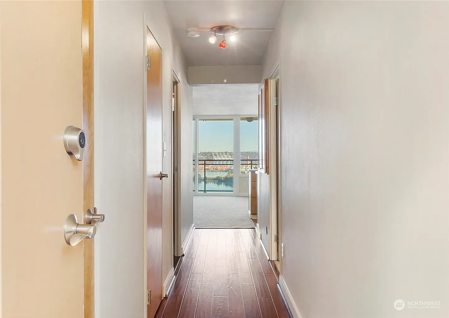 235 Broadway — Photo 4