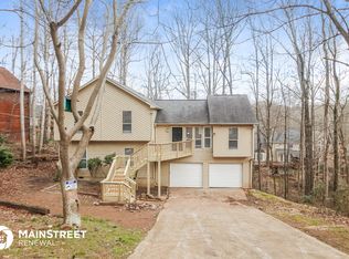 817 Moonlit Ln NW, Acworth, GA 30102
