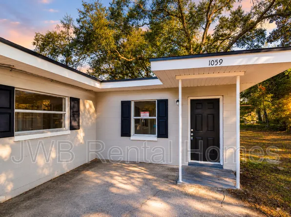 1059 Glencarin St, Jacksonville, FL 32208