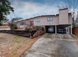 13 Flag Rd, Little Rock, AR 72205