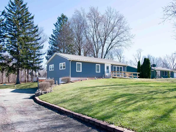 522 N Meadow Ln, Kendallville, IN 46755