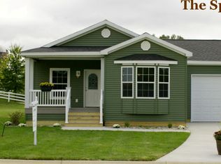 5618 Kingsley Dr NE, Rockford, MI 49341