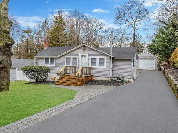 84 Herod Point Road, Wading River, NY 11792